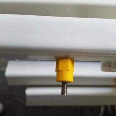 Linea per bere pollame con tubo quadrato da 25 mm Tubo dell'acqua per pollo in plastica PVC