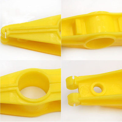Accessori per pollaio in plastica Gancio per tubo dell'acqua per bevitore di capezzoli da carne