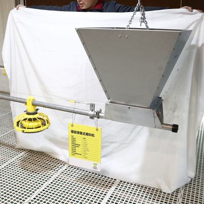 Linea di alimentazione per pollame di plastica per pollame Farm Equipment 1 anno di garanzia